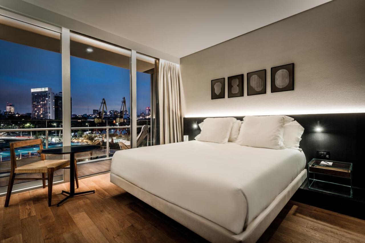 Hotel SLS Buenos Aires Puerto Madero Exterior foto A bedroom at the London Edition