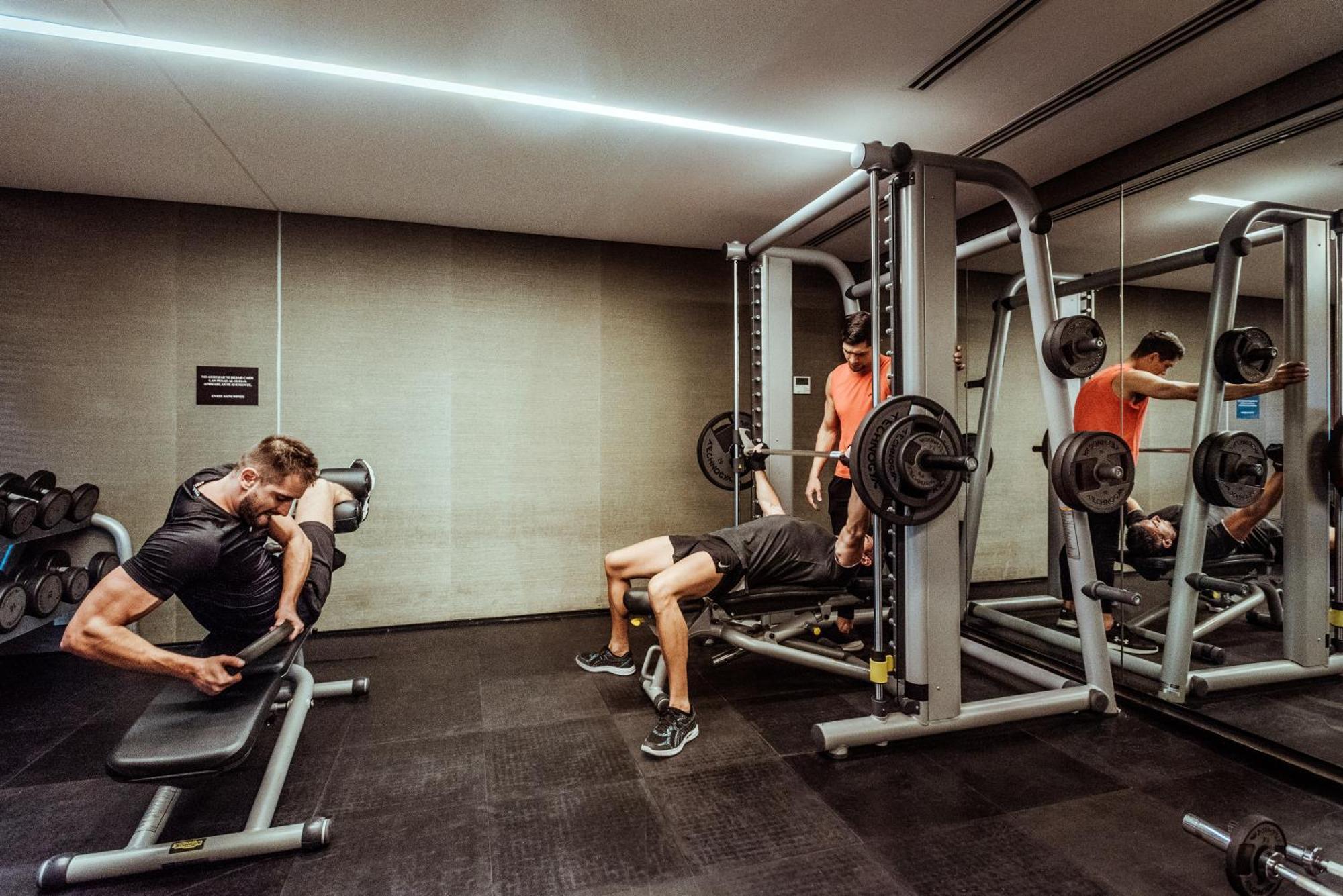Hotel SLS Buenos Aires Puerto Madero Exterior foto The gym at the hotel